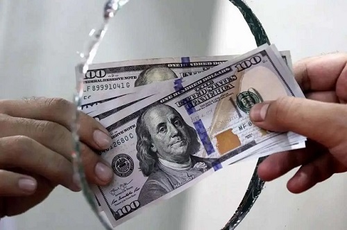 قیمت دلار امروز 3 شهریور 1405 / رشد قیمت اسکناس آمریکایی ادامه دارد